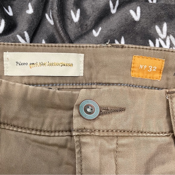Anthropologie Pilcro NWOT size 32 beige chinos size 32 - Picture 8 of 8